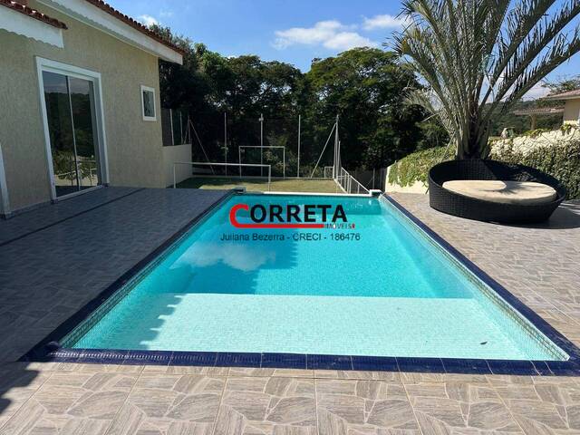 Casa para Venda em Ibiúna - 4