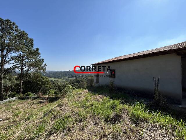 Casa para Venda em Ibiúna - 4