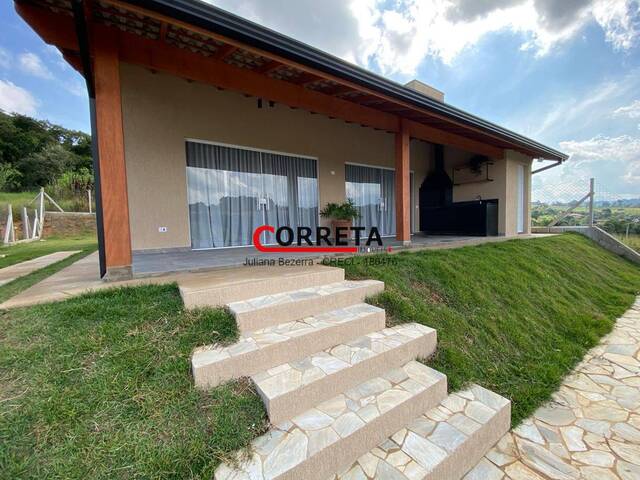 Casa para Venda em Ibiúna - 3