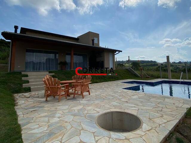 Casa para Venda em Ibiúna - 2