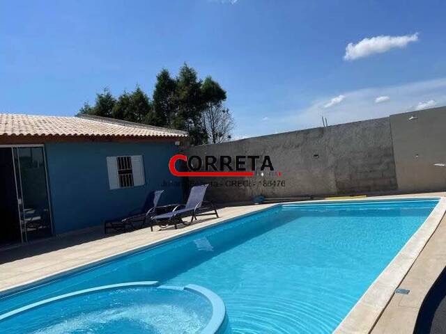 Casa para Venda em Ibiúna - 3