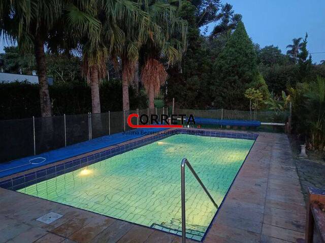 Casa para Venda em Ibiúna - 4