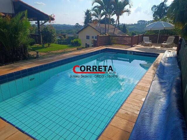 Casa para Venda em Ibiúna - 3
