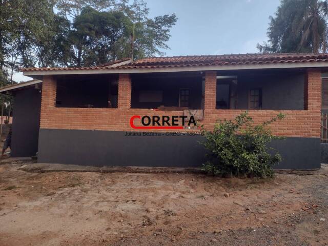 Casa para Venda em Ibiúna - 4