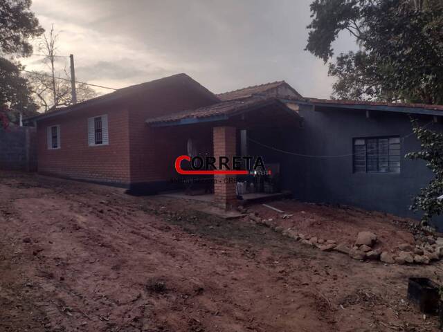 Casa para Venda em Ibiúna - 3