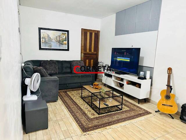Casa para Venda em Ibiúna - 4