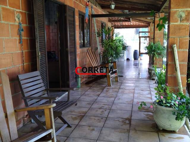 Casa para Venda em Ibiúna - 4