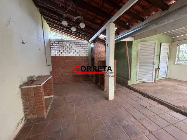 Casa para Venda em Ibiúna - 3