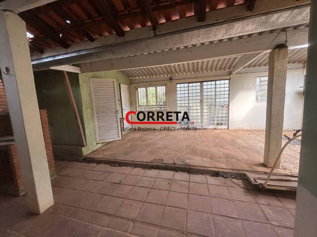 Casa para Venda em Ibiúna - 4