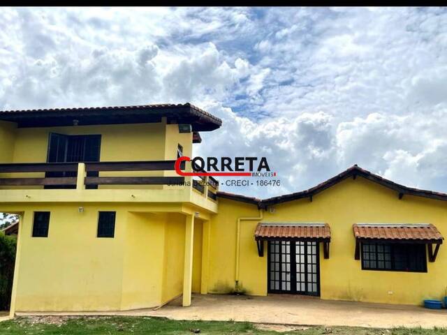 Casa para Venda em Ibiúna - 5