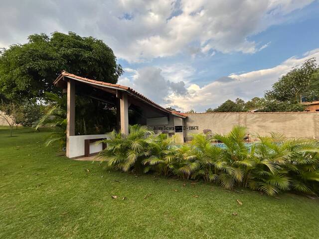 Casa para Venda em Ibiúna - 3