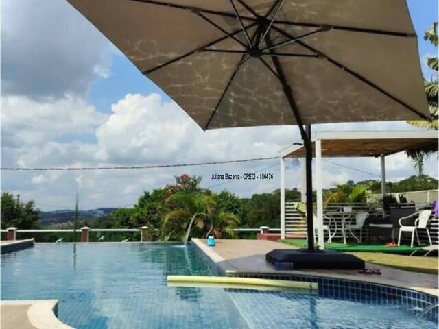 Casa para Venda em Ibiúna - 3