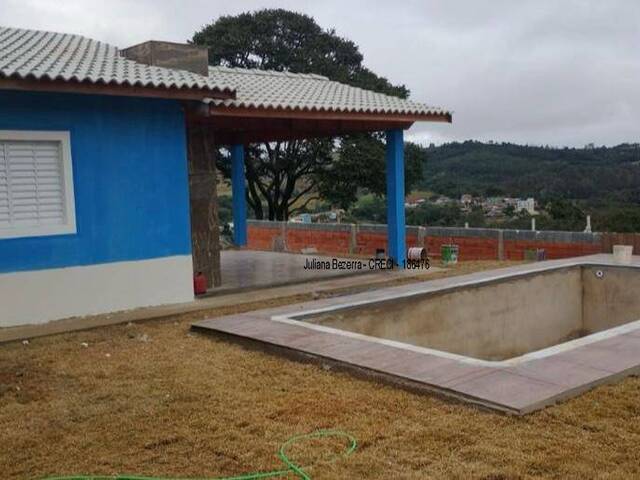 #944 - Casa para Venda em Ibiúna - SP