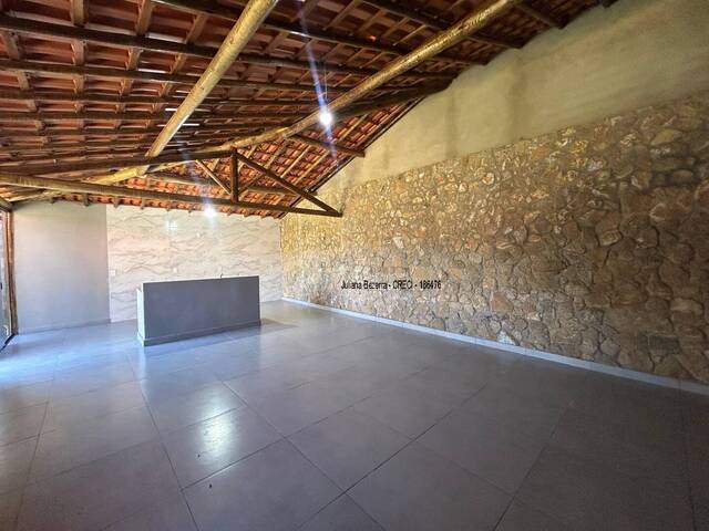 Casa para Venda em Ibiúna - 4