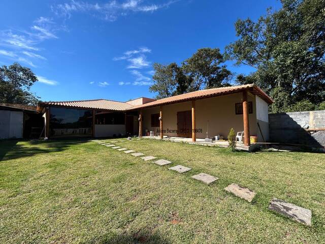 #945 - Casa para Venda em Ibiúna - SP - 2