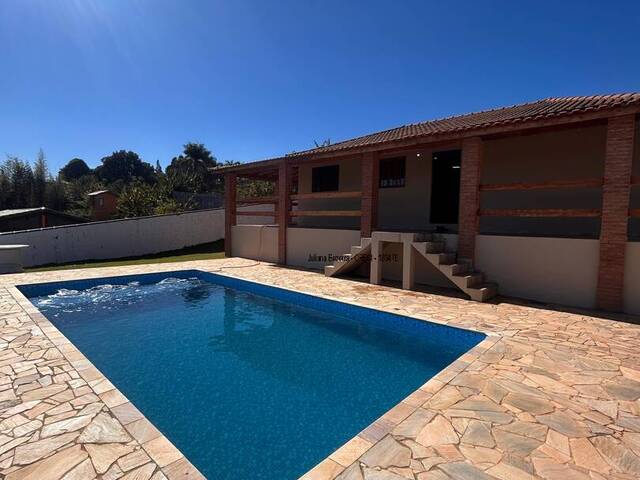 #949 - Casa para Venda em Ibiúna - SP - 2