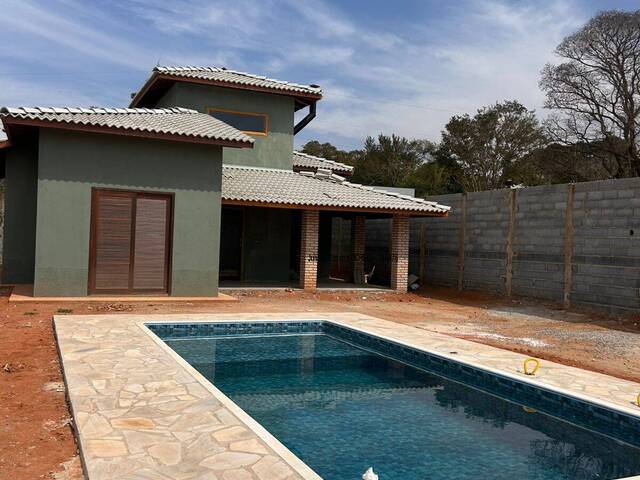 #954 - Casa para Venda em Ibiúna - SP - 2