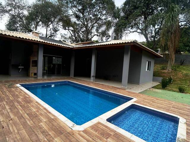 #964 - Casa para Venda em Ibiúna - SP - 2