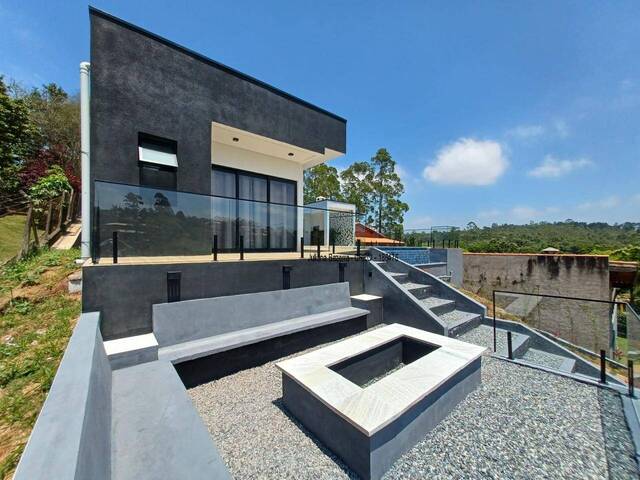 Casa para Venda em Ibiúna - 4