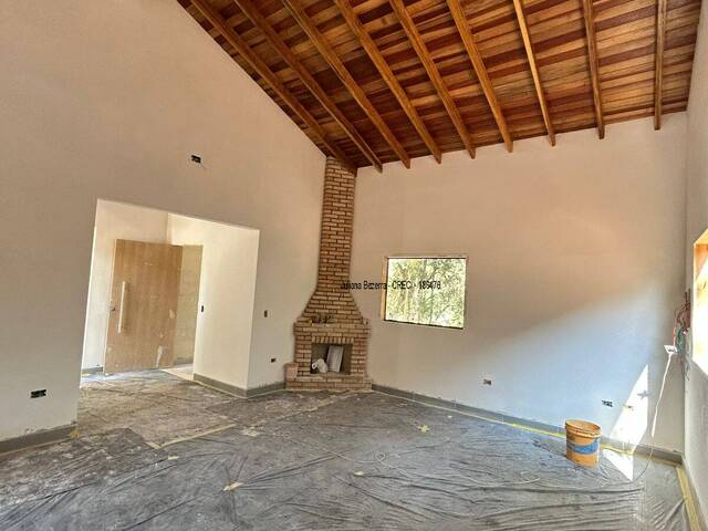 Casa para Venda em Ibiúna - 3