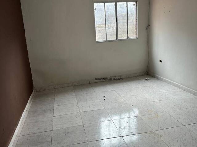 Casa para Locação em Ibiúna - 4