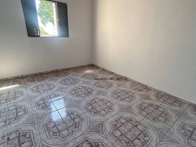 Casa para Venda em Ibiúna - 4