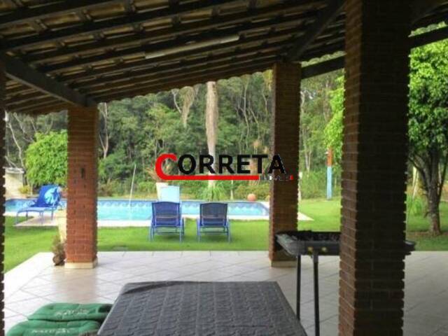 Casa para Venda em Ibiúna - 4