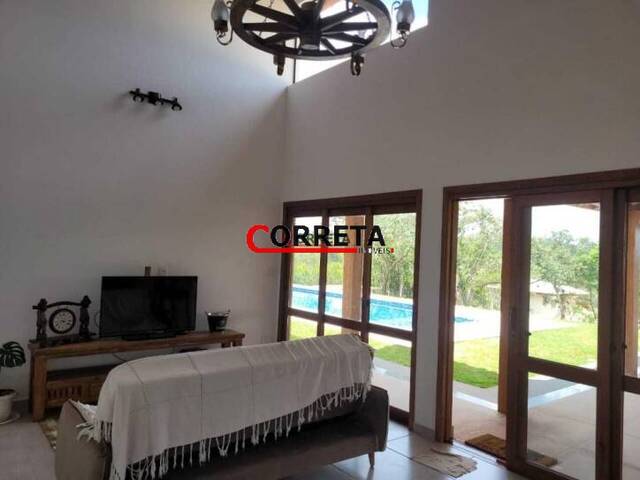 Casa para Venda em Ibiúna - 5