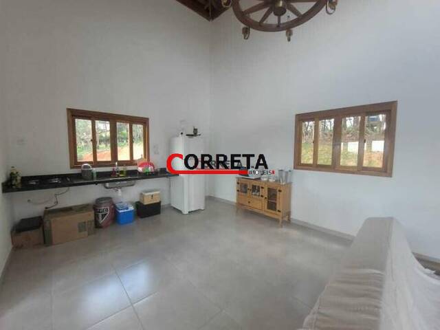 Casa para Venda em Ibiúna - 2