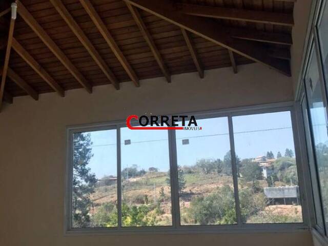 Casa para Venda em Ibiúna - 4