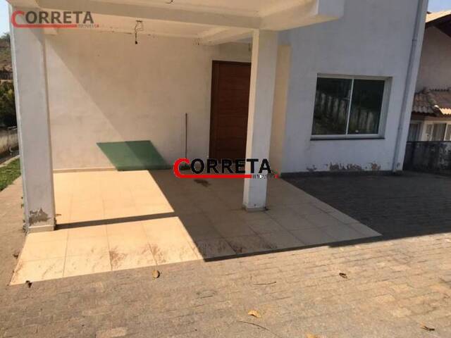 Casa para Venda em Ibiúna - 3