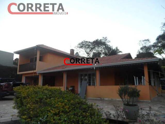 Casa para Venda em Ibiúna - 3