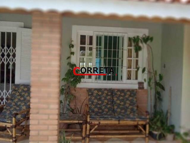 Casa para Venda em Ibiúna - 4