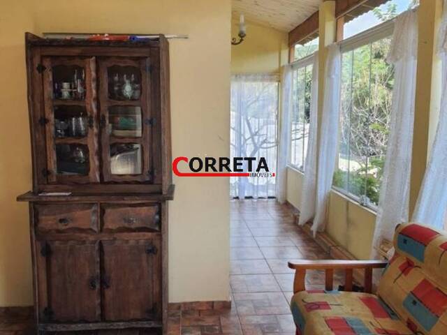 Casa para Venda em Ibiúna - 3