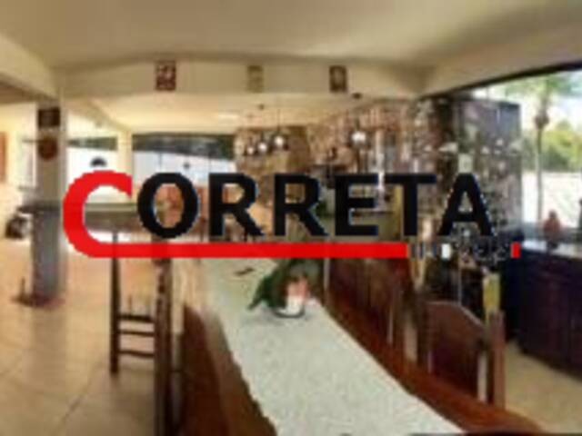 Casa para Venda em Ibiúna - 5