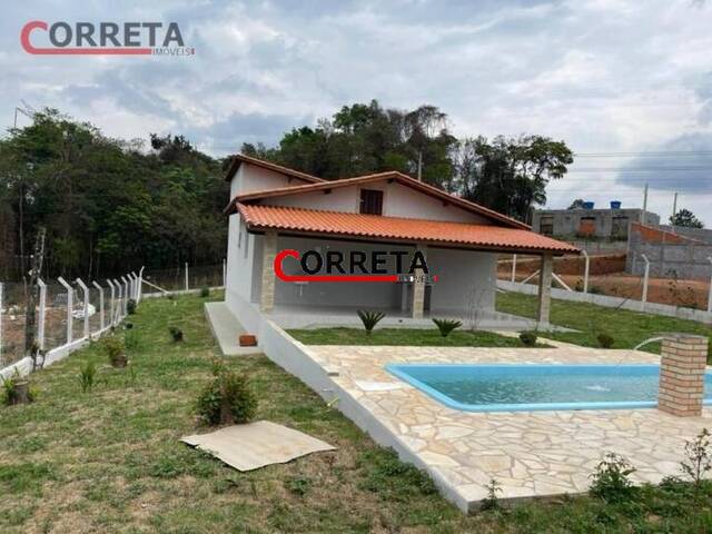 Casa para Venda em Ibiúna - 2