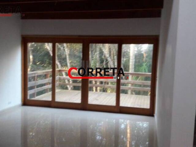 Casa para Venda em Ibiúna - 4