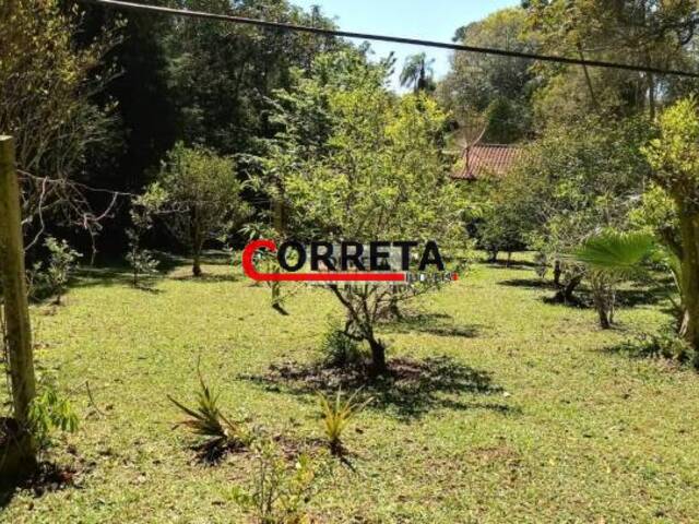 Casa para Venda em Ibiúna - 3