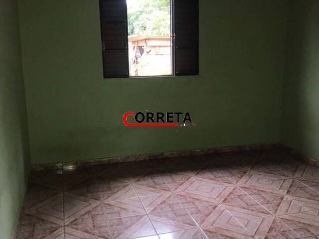 Casa para Venda em Ibiúna - 4