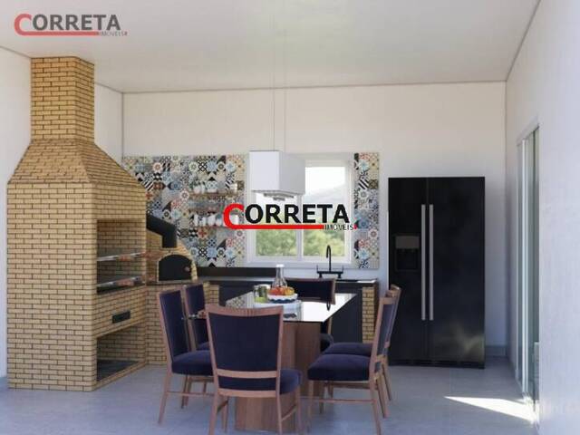 Casa para Venda em Ibiúna - 3