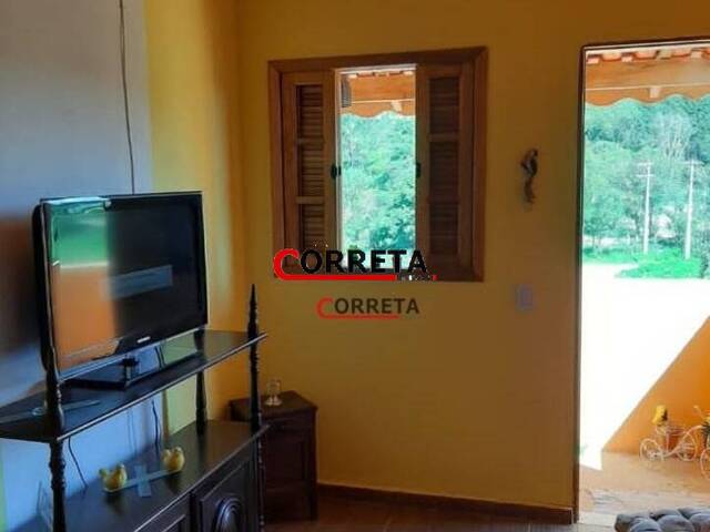 Casa para Venda em Ibiúna - 4