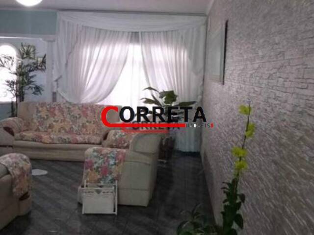 Casa para Venda em Ibiúna - 3