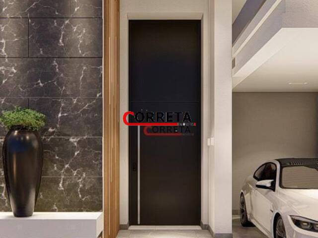 Casa para Venda em Ibiúna - 3