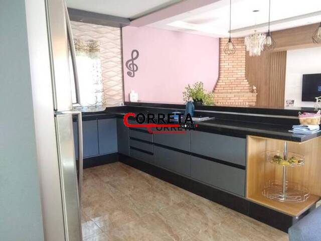 Casa para Venda em Ibiúna - 4