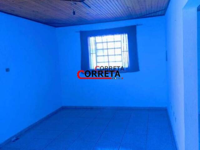 Casa para Venda em Ibiúna - 3